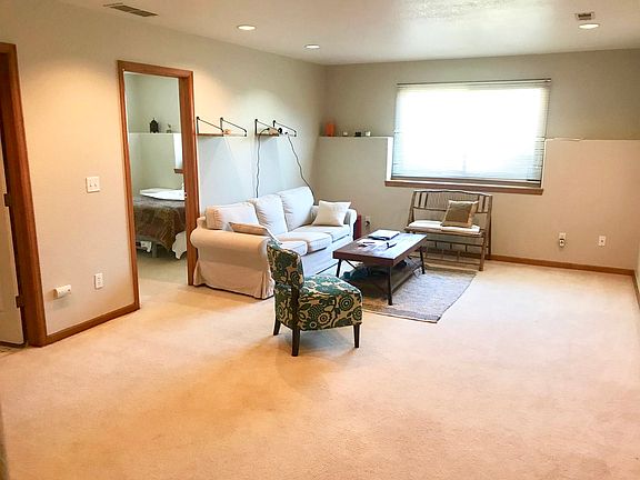 bfb786f1-0666-482d-82ec-e8ec403520c9_09262019