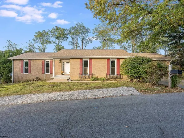 801 Cottonwood St, Morgantown, WV 26505