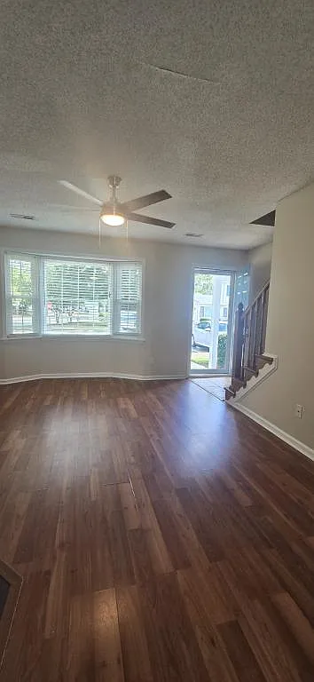 3830 P7 Sterling Pointe Dr — Photo 2