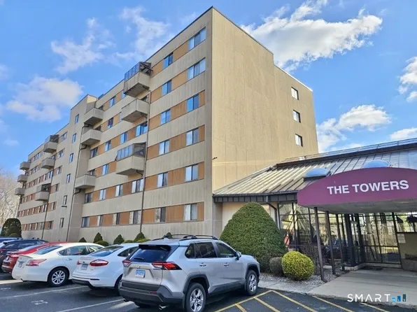 45 Putter Drive, Wallingford, CT 06492