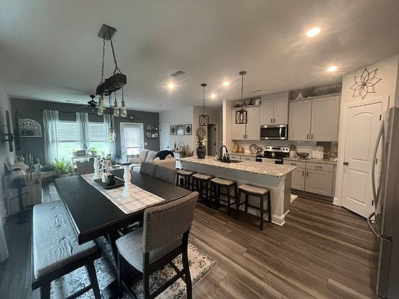 5th image of 1554 Olympic Ln