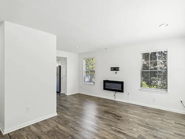 2801 Tall Pnes — Photo 7