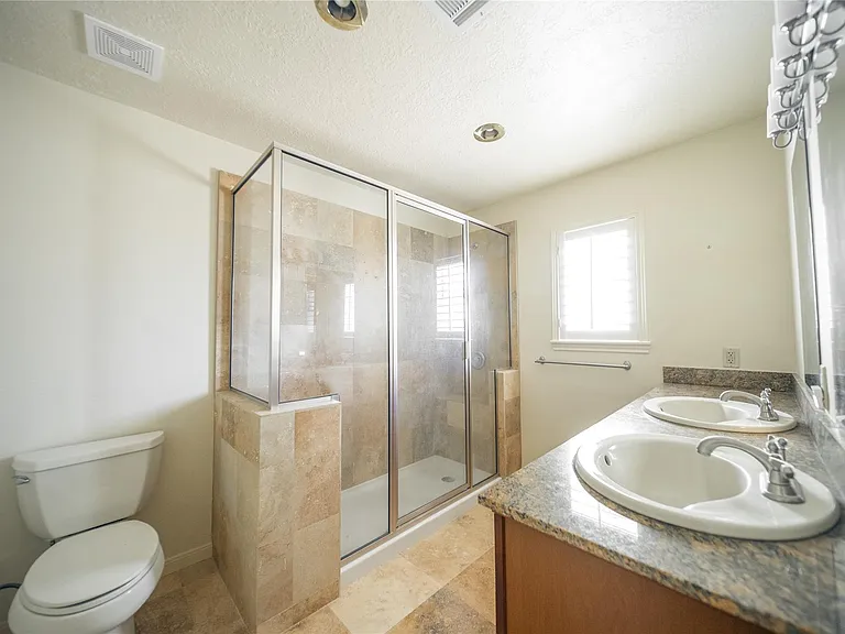 13927 Lynnwood Ln — Photo 5