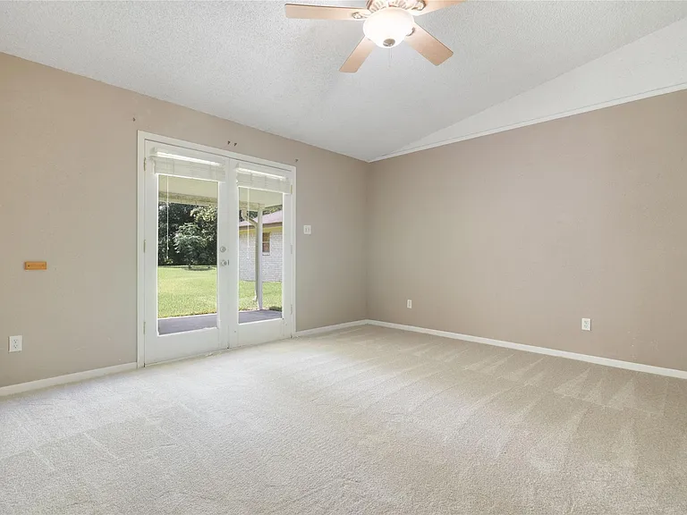 2808 Morenci St — Photo 15