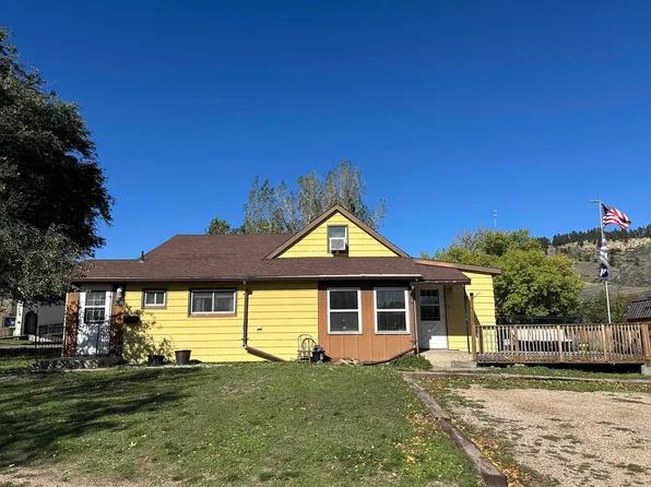 742 7th St, Sturgis, SD 57785