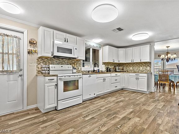 4th image of 9201 Bonita Dr