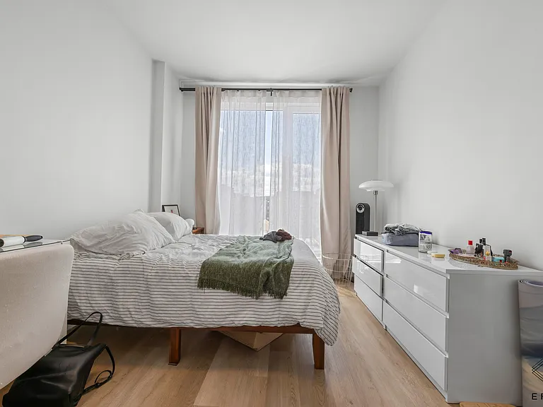 2045 Ocean Ave #503 — Photo 9