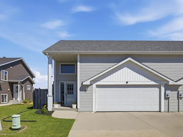 1255 4th St NW, West Fargo, ND 58078