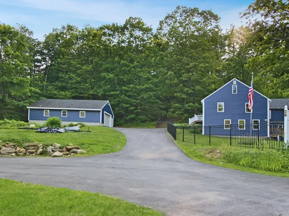 76 Rocky Pond Road, Hollis, NH 03049