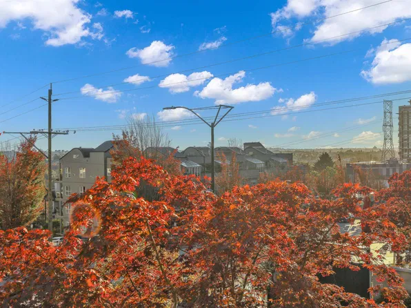 3811 Hastings St #206, Burnaby, BC V5C 6V2