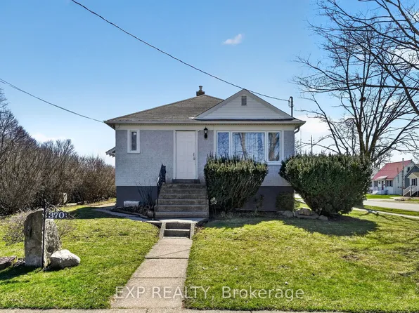 370 Clarence St, Pt Colborne, ON L3K 3H2