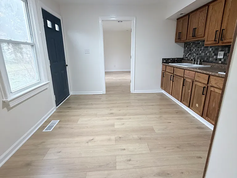 20 Calvin St — Photo 11
