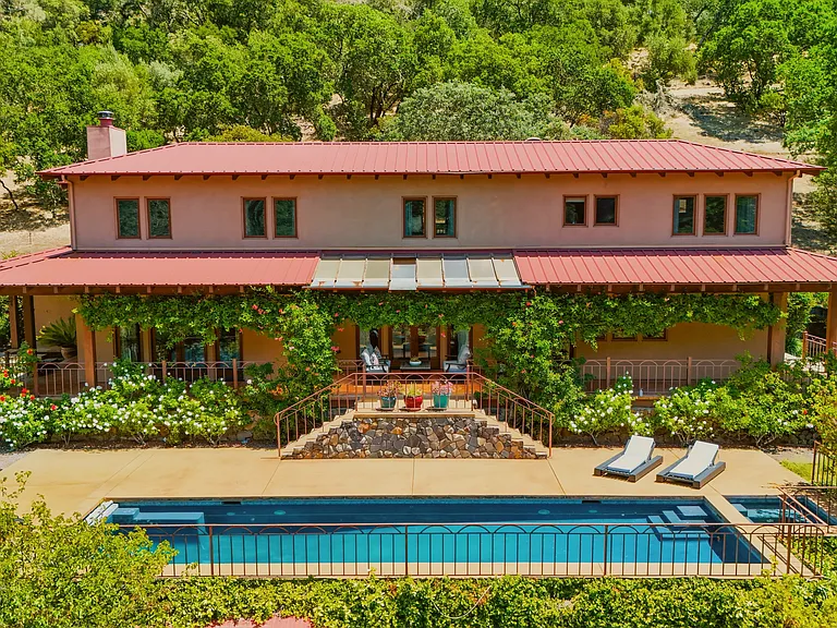 2491 Spring Mountain Rd — Photo 11