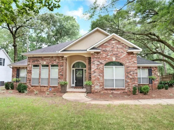 9798 Potomac Ridge Dr, Mobile, AL 36695