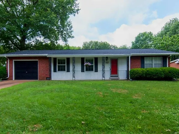 5 Floral Dr, Belleville, IL 62221