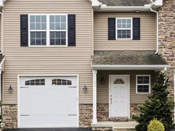 829 Spring Rock Ct, Mechanicsburg, PA 17055