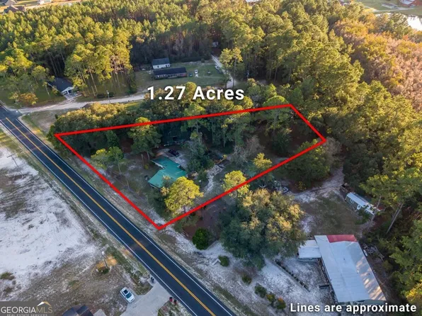 5756 Central Ave, Waycross, GA 31503