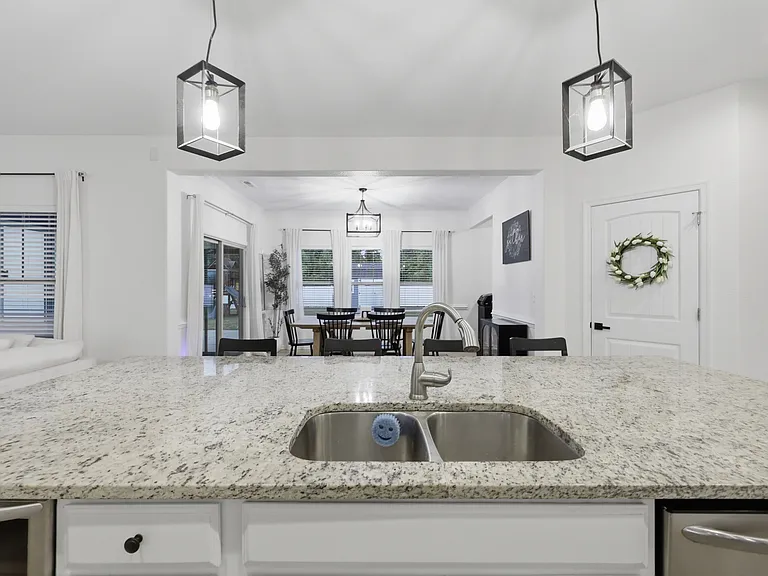 202 Shady Oaks Way — Photo 7