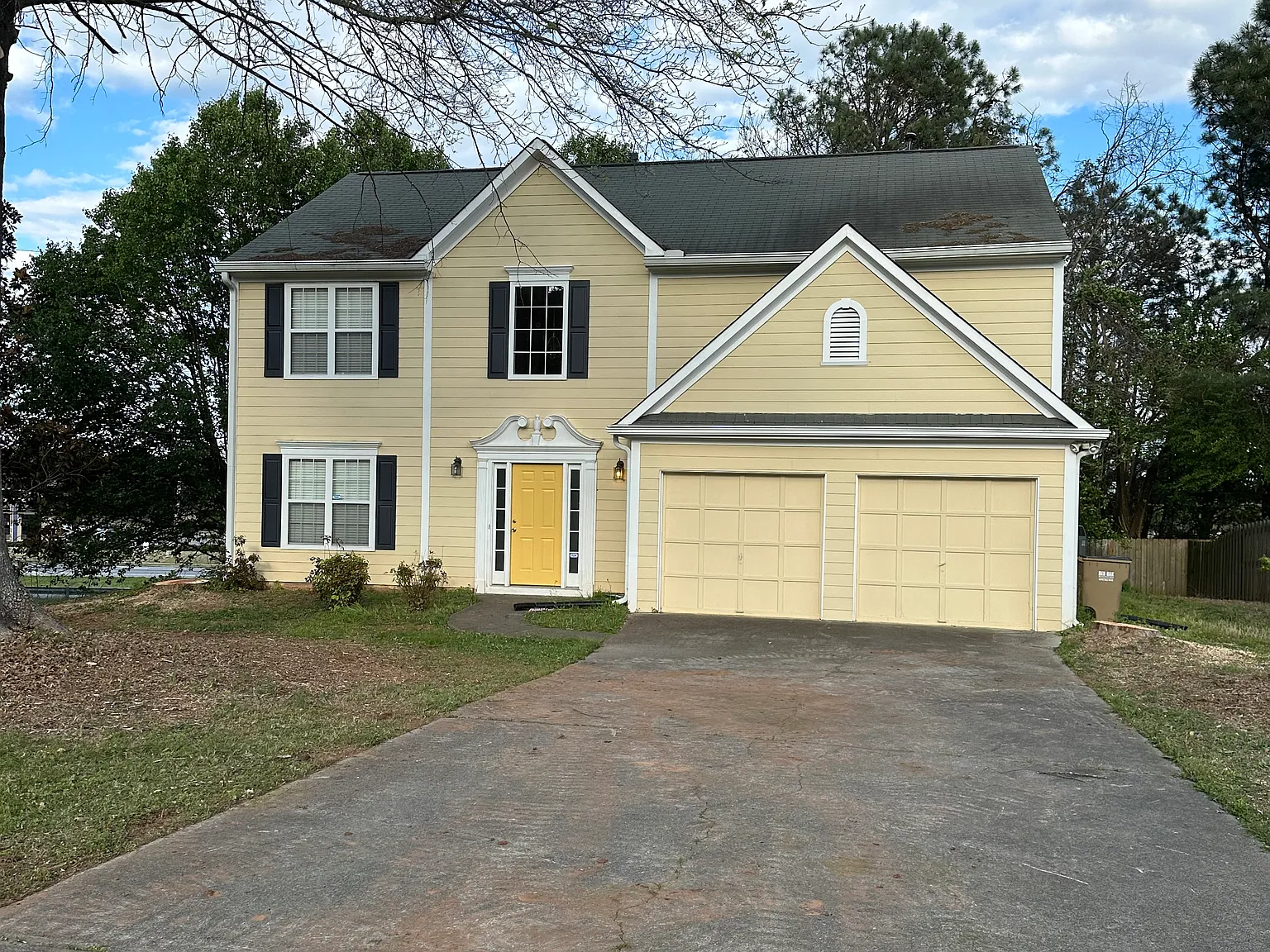 3 bed, 2.5 bath, 2140 sqft, $2,450 — Photo 2