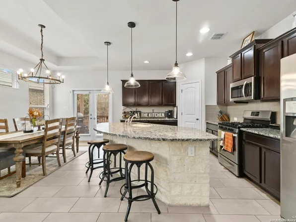5806 Couble Falls, San Antonio, TX 78253