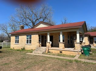 2046 W Kingsbury St #1, Seguin, TX 78155