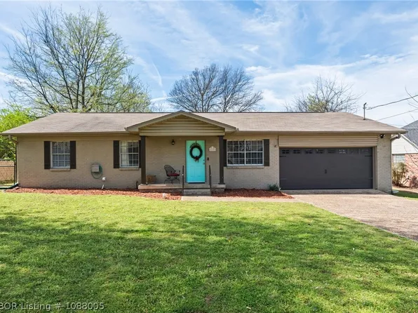 2620 S 57th St, Fort Smith, AR 72903