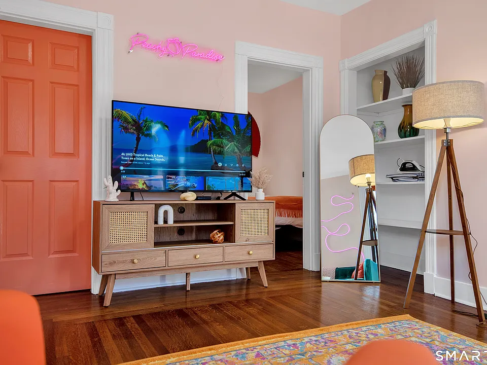 31 Canner St #1