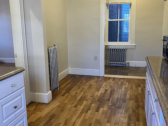 Kitchen showing dining area