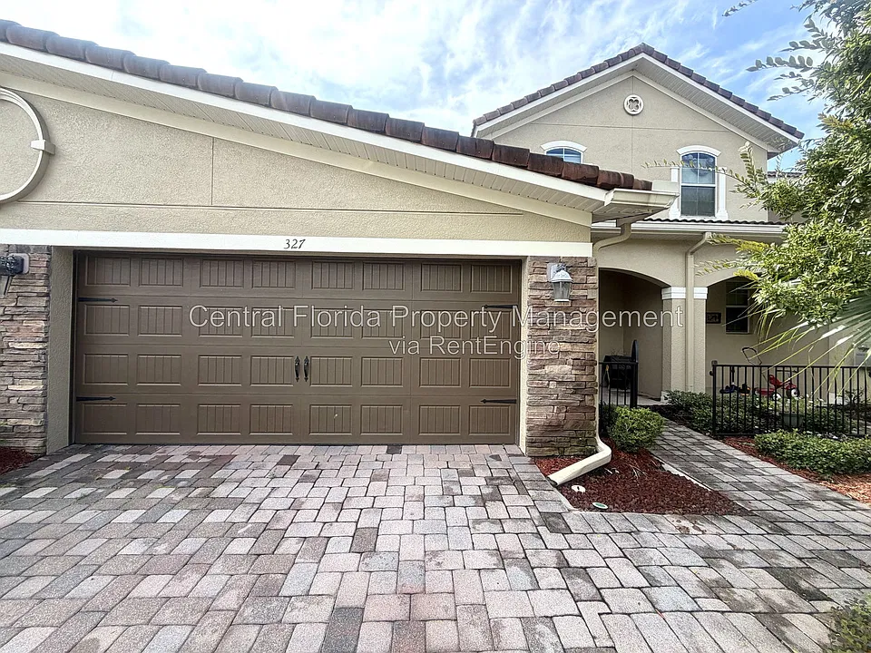 327 White Dogwood Ln #1