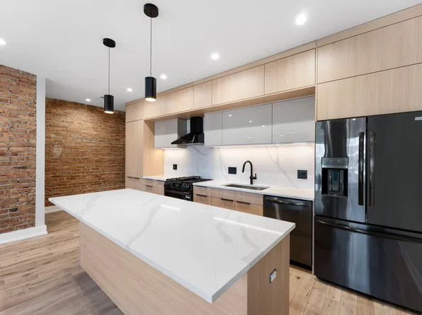 7726.5 N Eastlake Ter, Chicago, IL