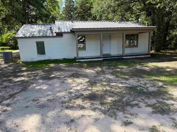 813 Brassell St, Carthage, TX 75633