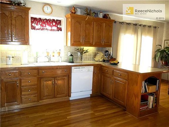 Spacious Kitchen, note built-in bookshelf!
