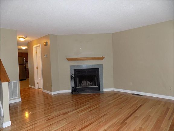 4th image of 47 Morgan Ave APT 60