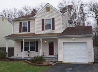 211 Cedar Dr, Lanoka Harbor, NJ 08734