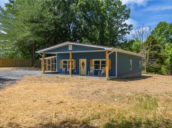 1410 Harrison Crossroad Loop, Reidsville, NC 27320