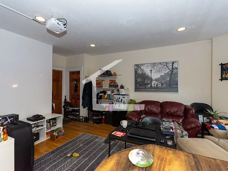 69 Babcock St #2B — Photo 8
