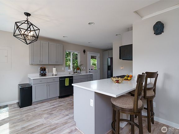 5th image of 3608 W Fifth