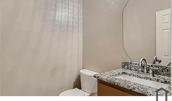 8502 Seafield Ln — Photo 10