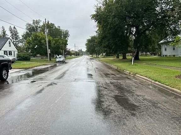 4th image of 1017 9th St N