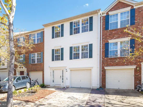 26134 Lands End Dr, Chantilly, VA 20152