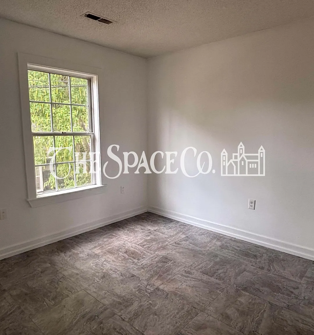 2 bed, 1.0 bath, $1,400 — Photo 3