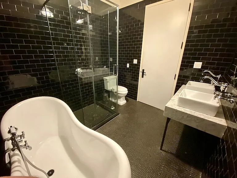 103 N 10th St #2KK — Photo 3