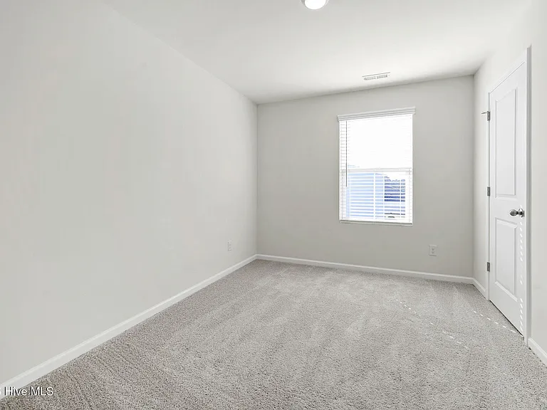 24 W Farley Dr — Photo 13