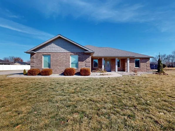186 Macy Ct, Jasper, IN 47546