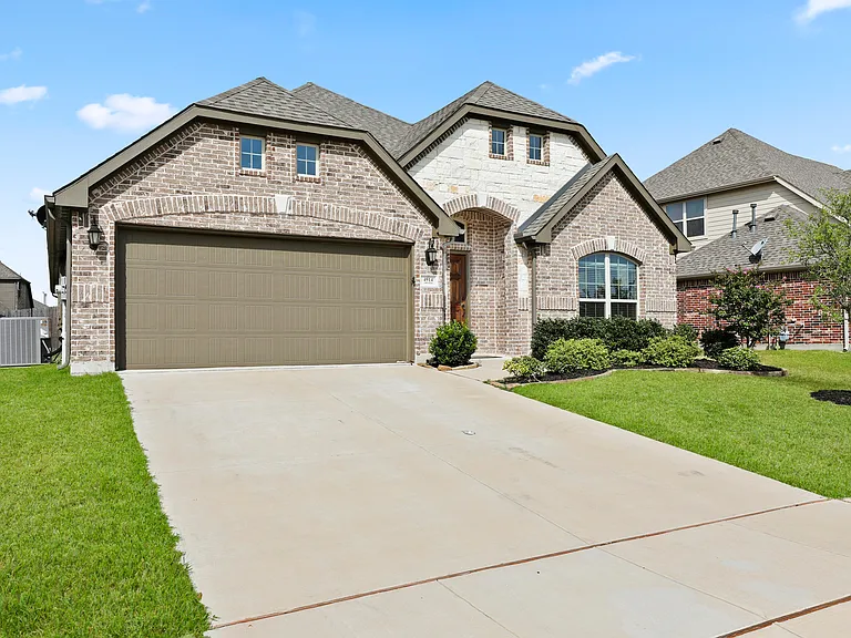 4914 Camp Verde Cir — Photo 2