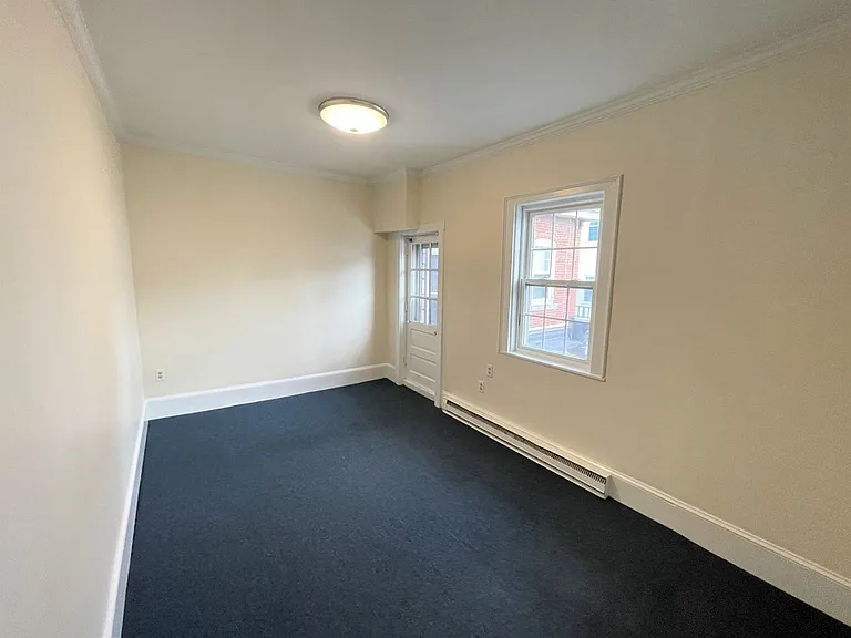 12 Essex St #5 — Photo 8