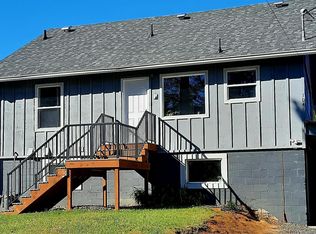 1039 NE Grant St, Newport, OR 97365