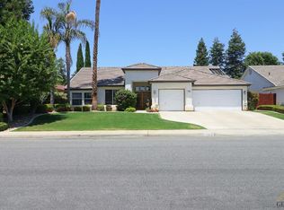 7806 Live Oak Way, Bakersfield, CA 93308