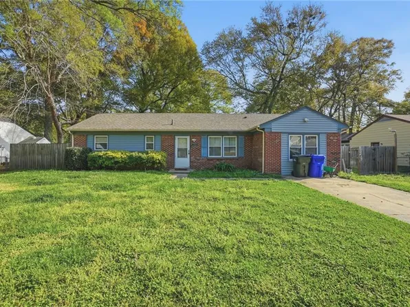 4628 Camellia Dr, Suffolk, VA 23435
