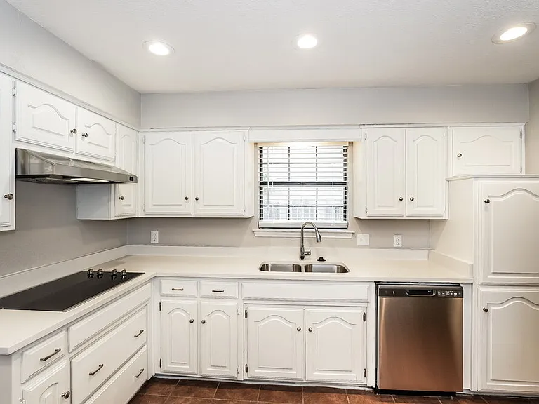 716 Havencrest Dr — Photo 9